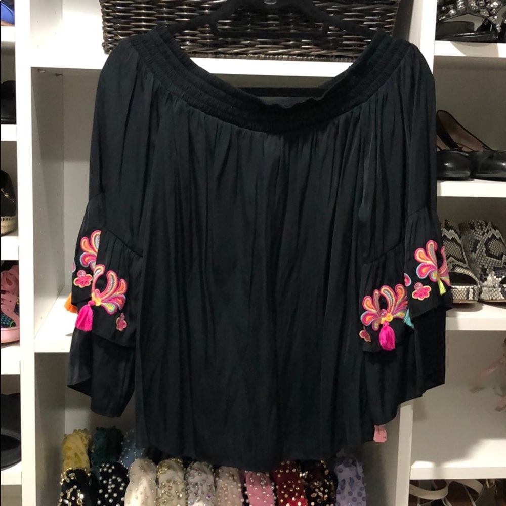 Lilly Pulitzer off the shoulder top